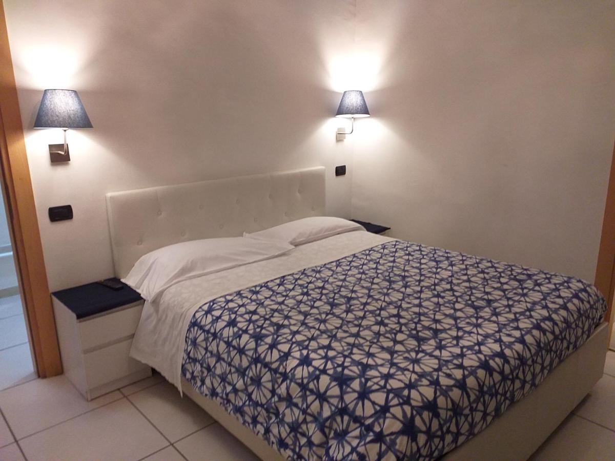 Beb Pantarei Bed & Breakfast Наполи Екстериор снимка