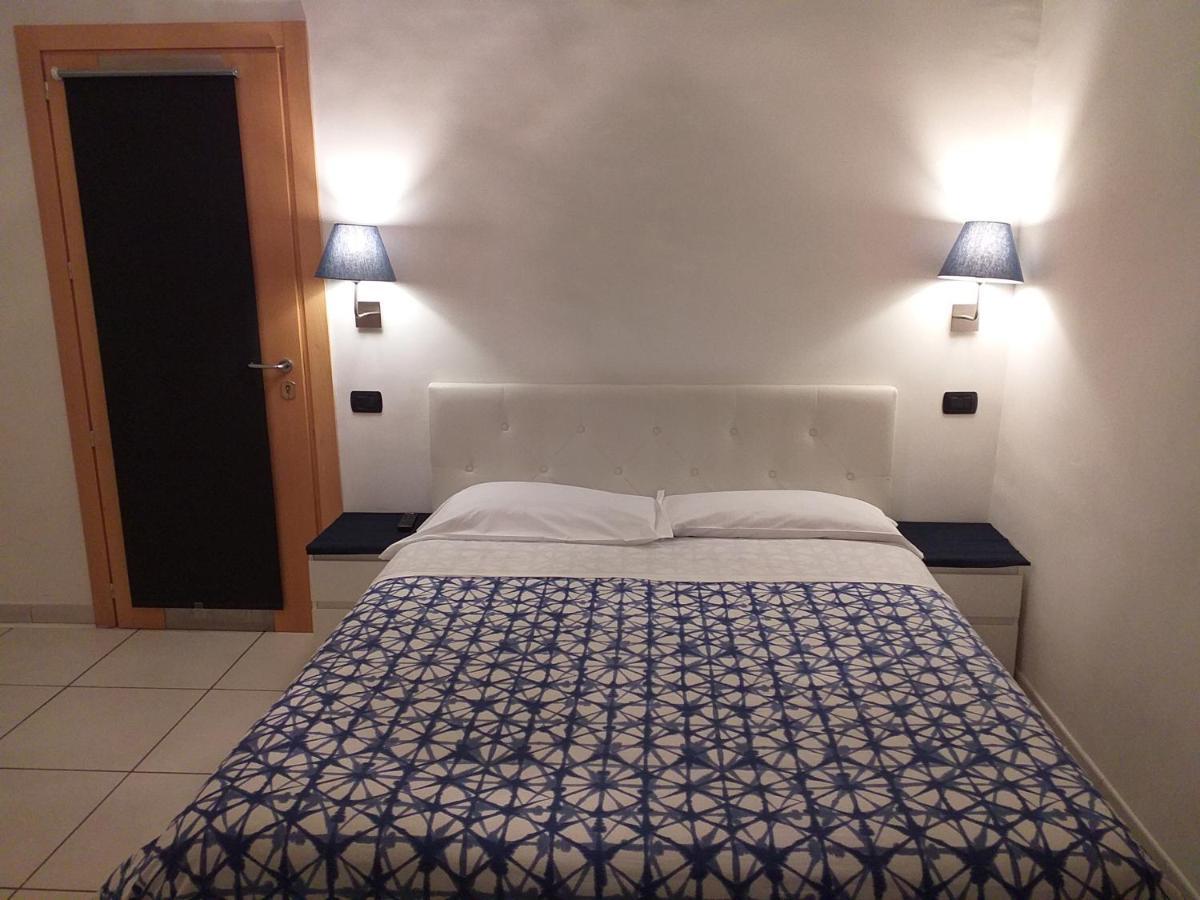 Beb Pantarei Bed & Breakfast Наполи Екстериор снимка