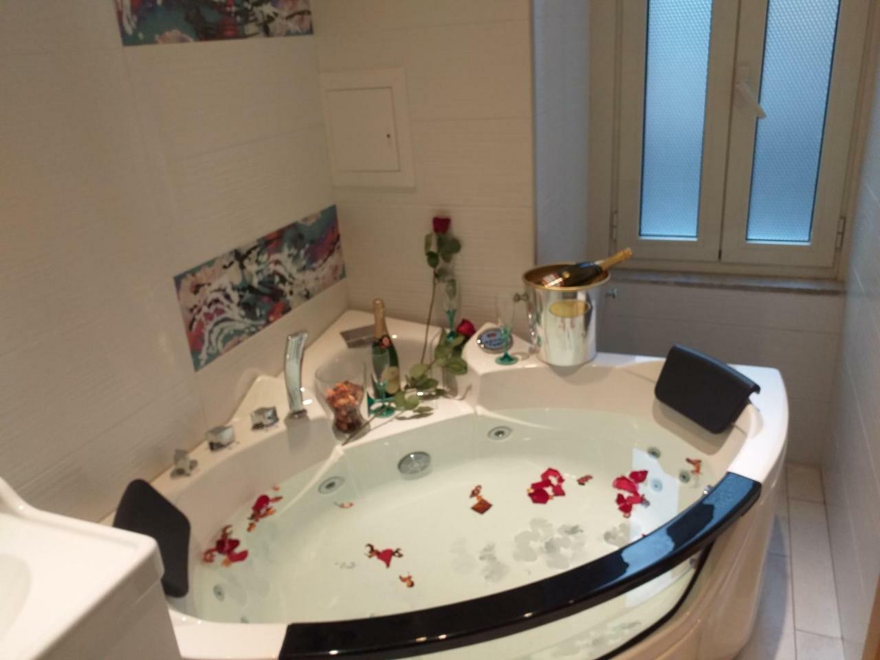 Beb Pantarei Bed & Breakfast Наполи Екстериор снимка